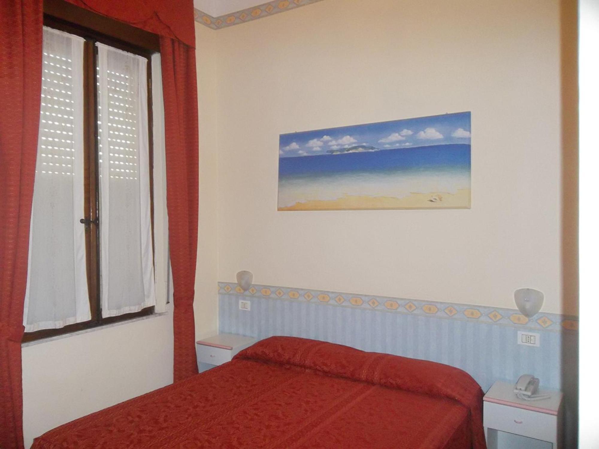 Hotel Lo Squalo Гроттамаре Номер фото